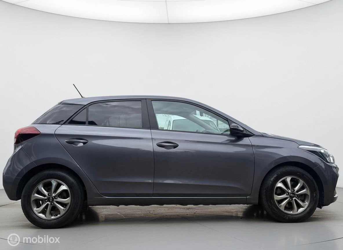 Hoofdafbeelding Hyundai i20
