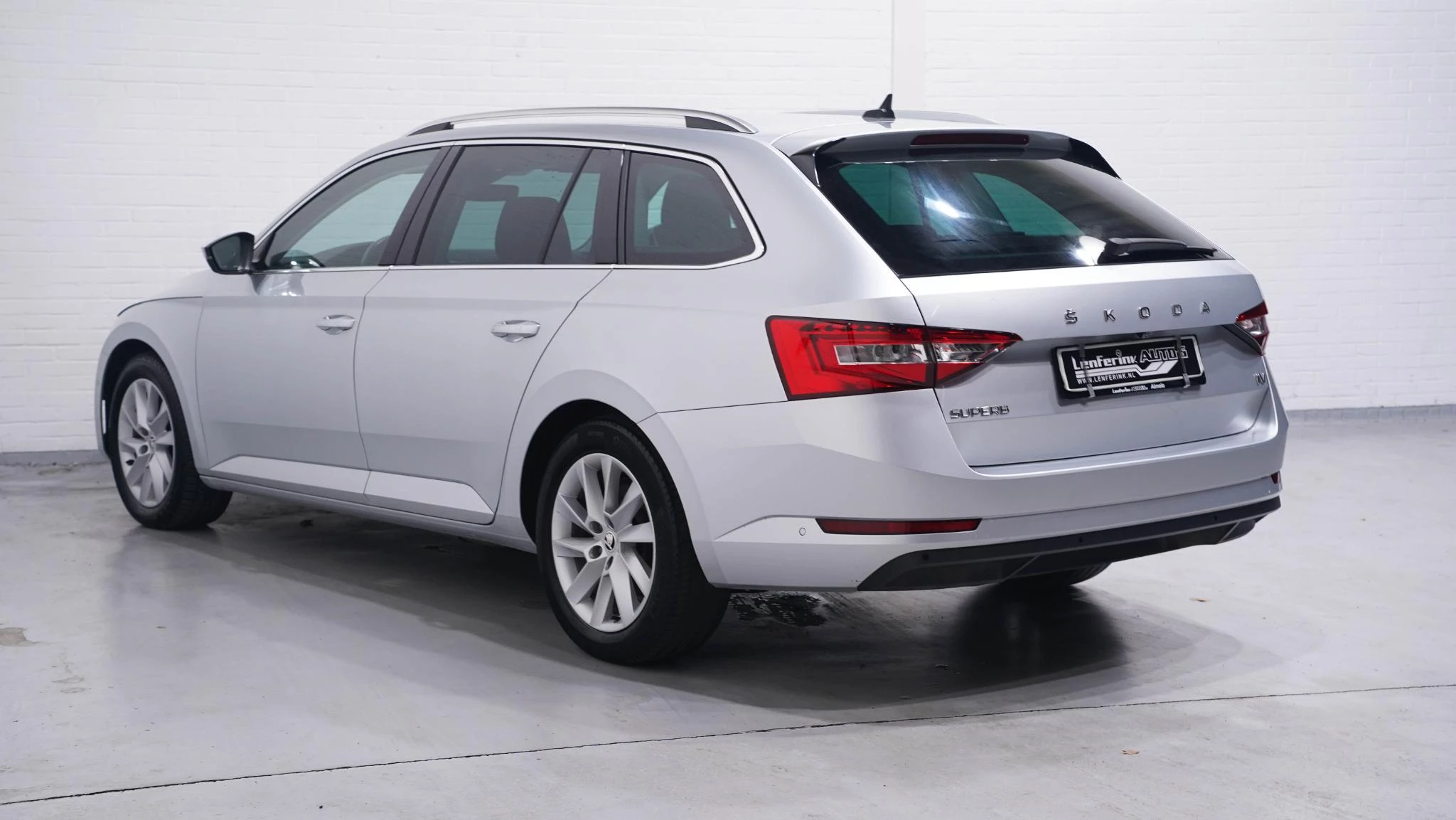 Hoofdafbeelding Škoda Superb