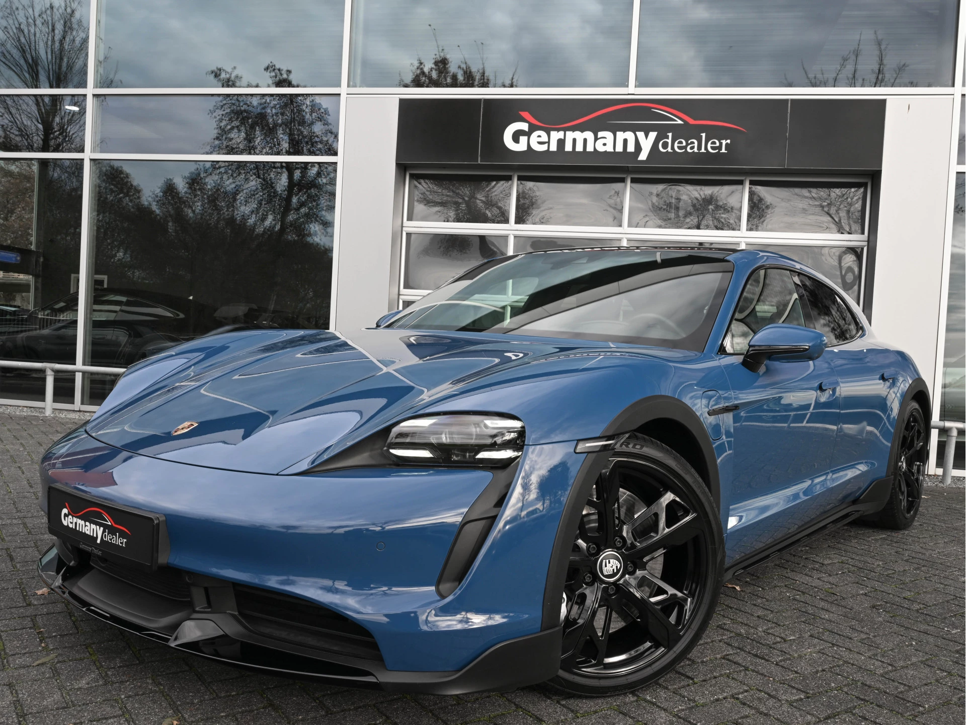 Hoofdafbeelding Porsche Taycan