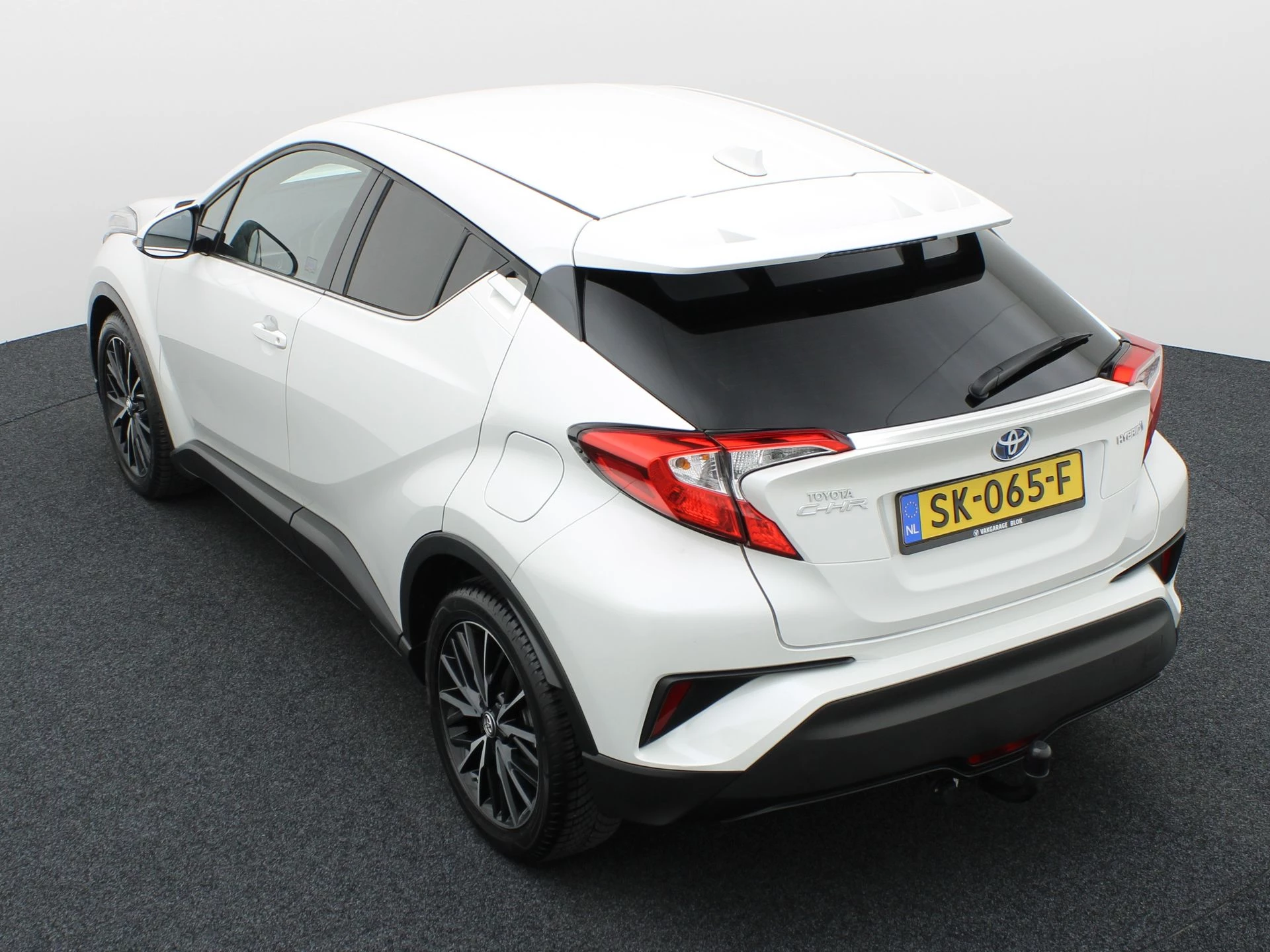 Hoofdafbeelding Toyota C-HR