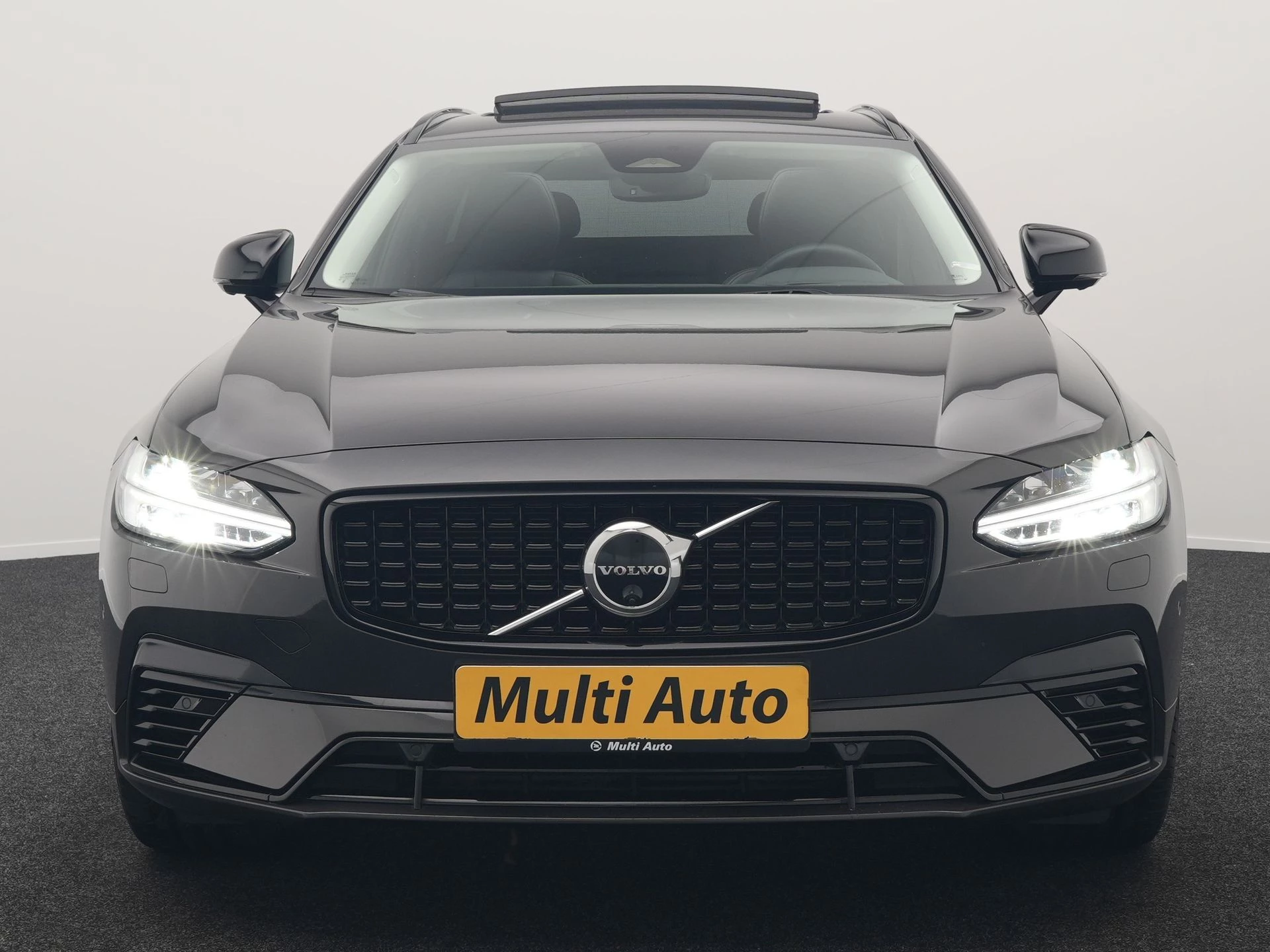 Hoofdafbeelding Volvo V90