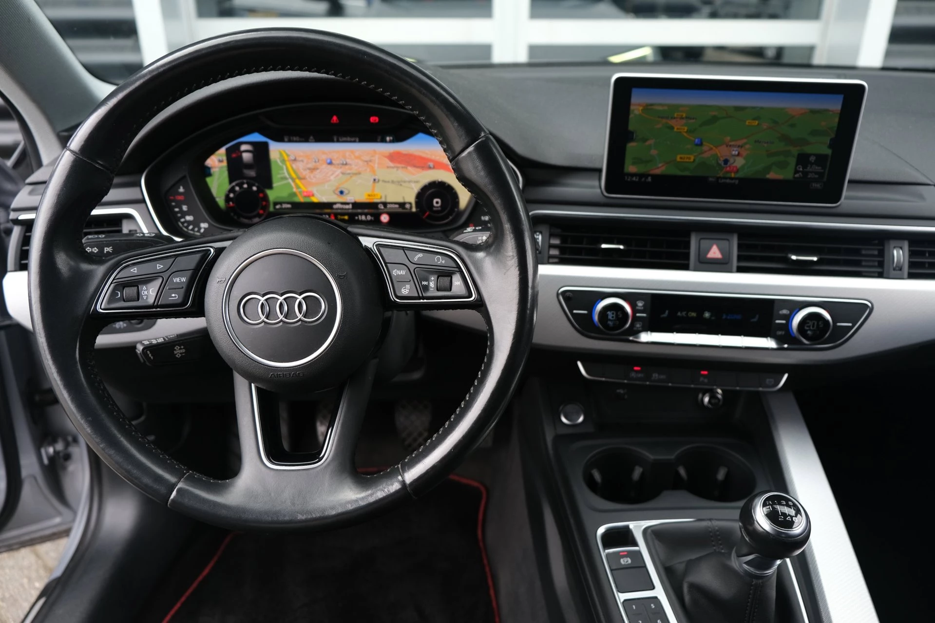 Hoofdafbeelding Audi A4