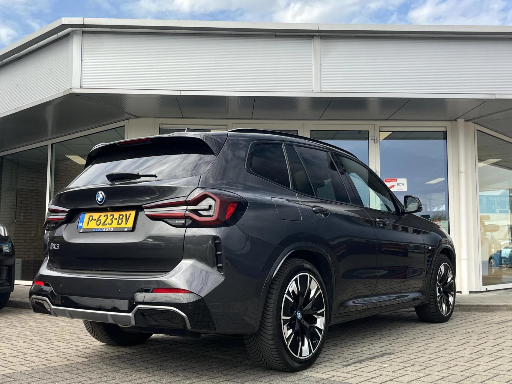 Hoofdafbeelding BMW iX3