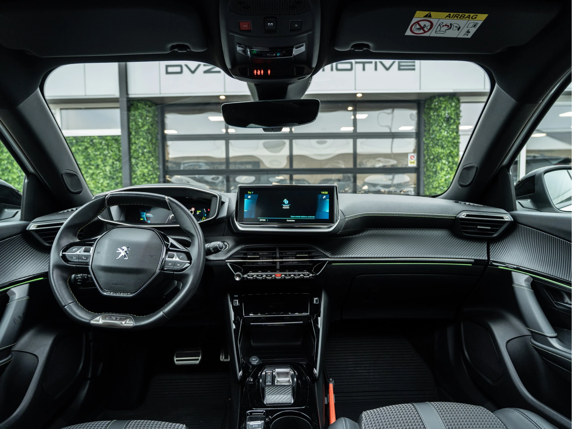 Hoofdafbeelding Peugeot e-2008