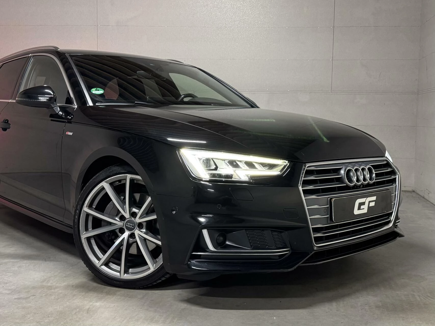 Hoofdafbeelding Audi A4