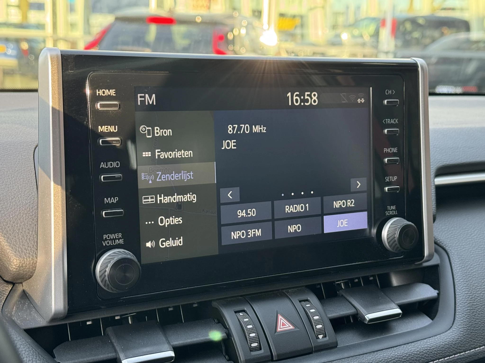 Hoofdafbeelding Toyota RAV4