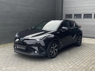 Hoofdafbeelding Toyota C-HR Toyota C-HR 1.8 Hybrid Team D | PDC | Navi | DAB | Dealer OH |