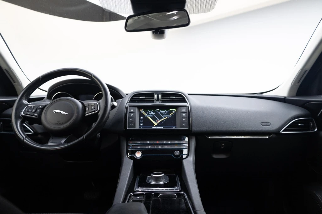 Hoofdafbeelding Jaguar F-PACE