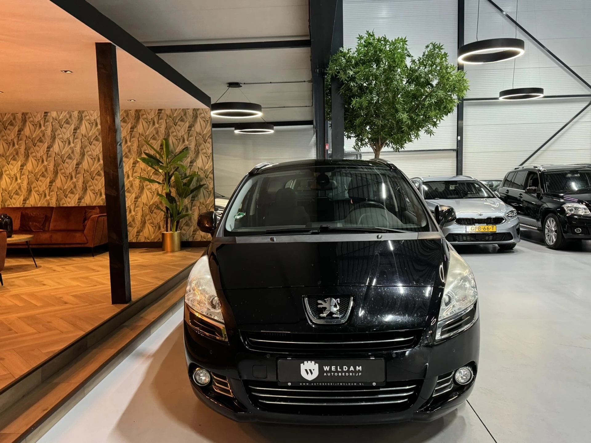 Hoofdafbeelding Peugeot 5008