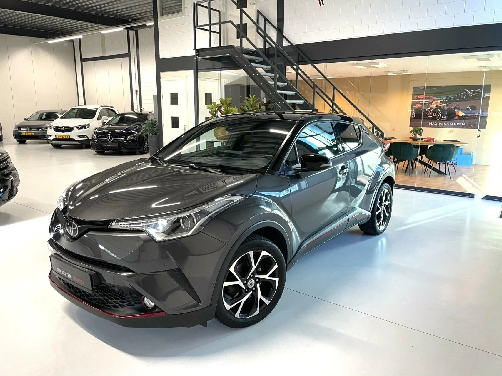 Hoofdafbeelding Toyota C-HR