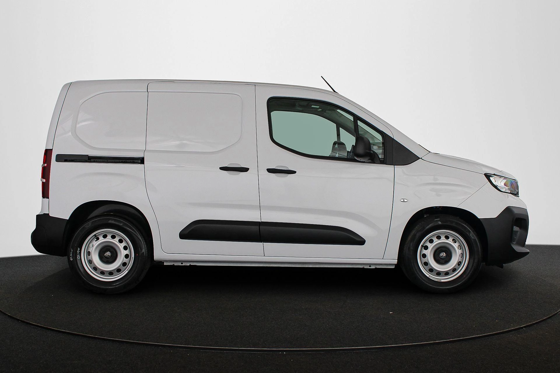 Hoofdafbeelding Peugeot e-Partner