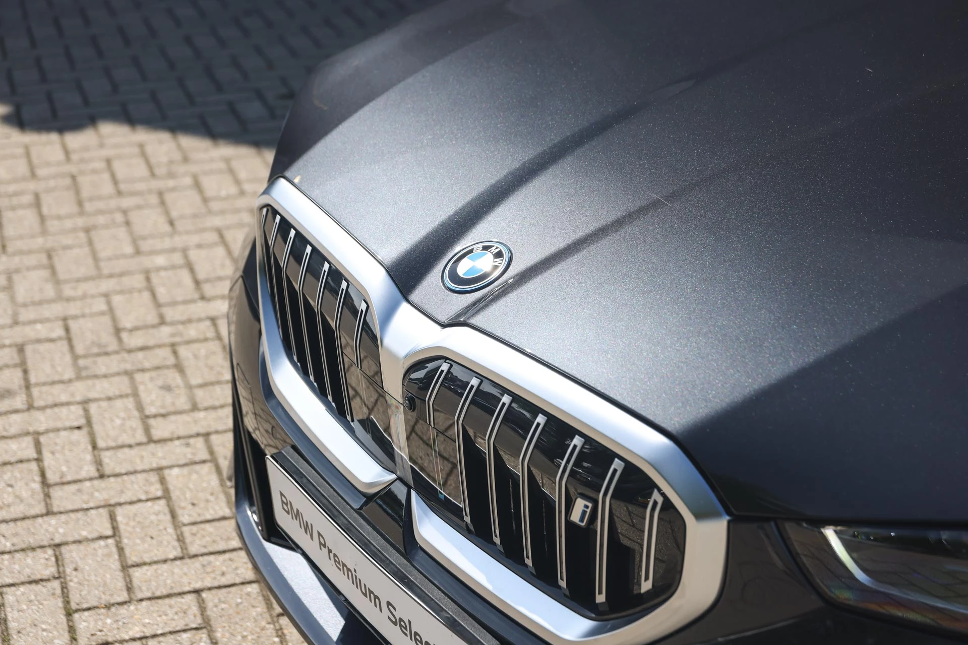 Hoofdafbeelding BMW i5