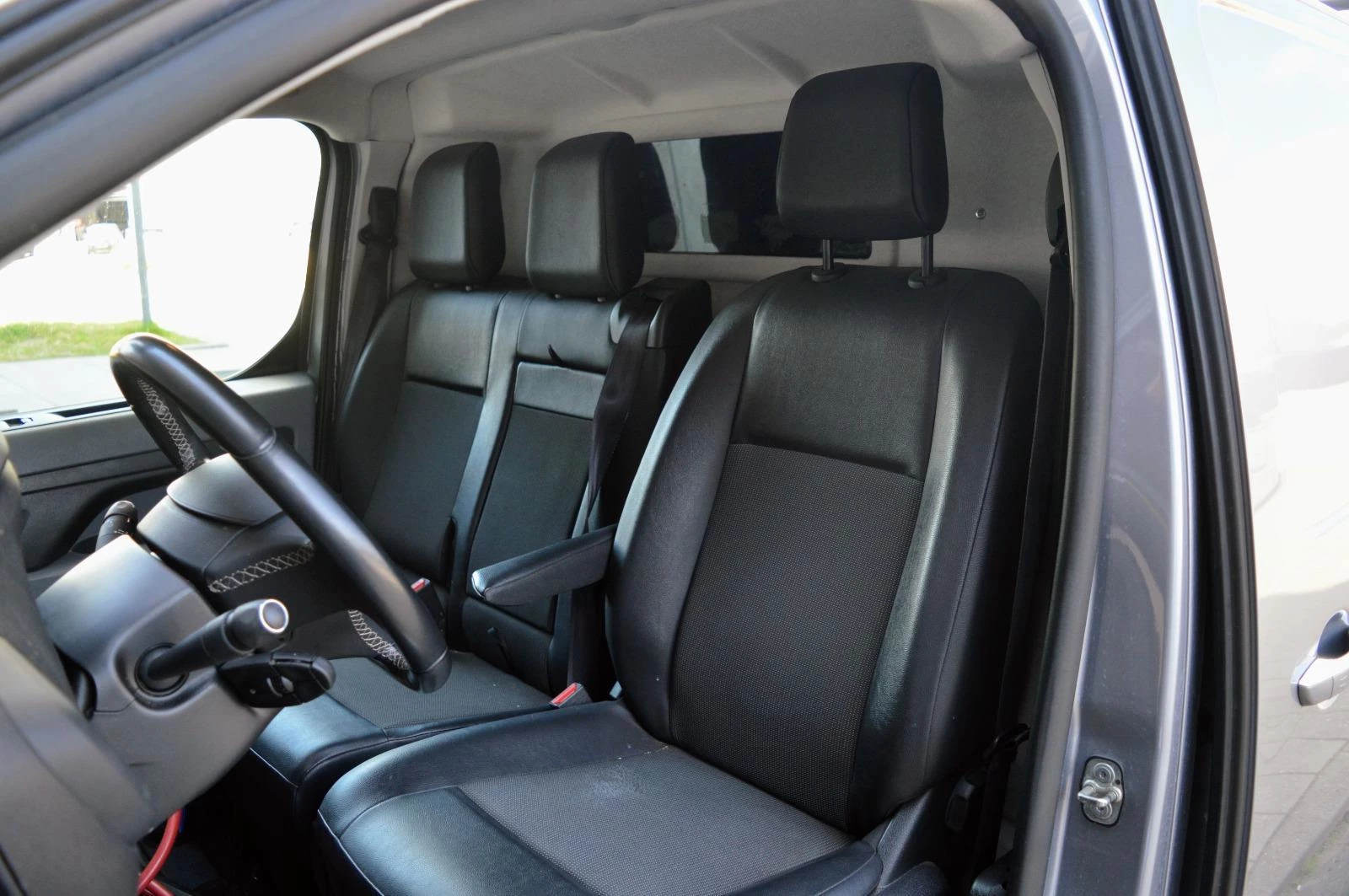 Hoofdafbeelding Opel Vivaro-e