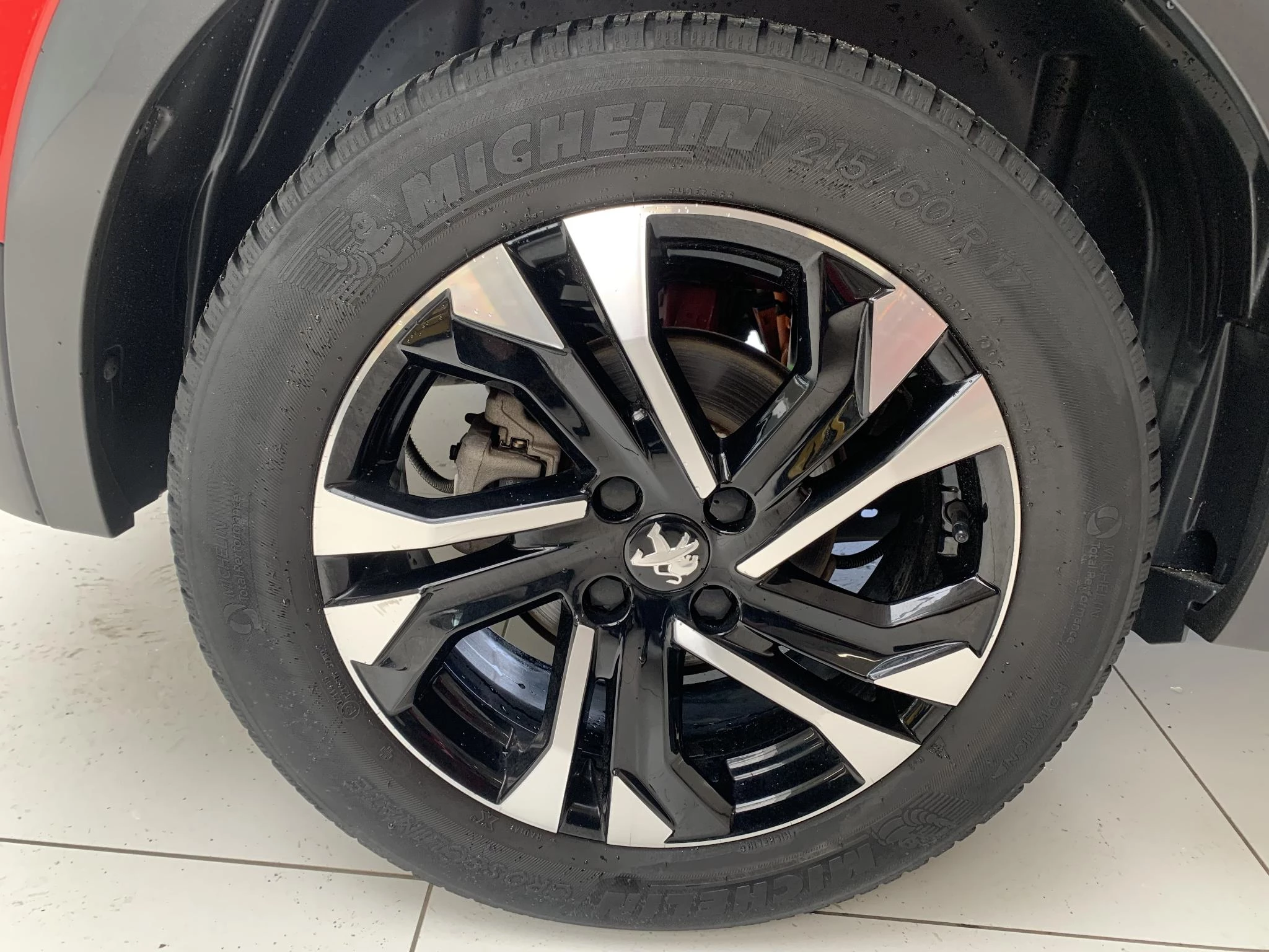 Hoofdafbeelding Peugeot e-2008