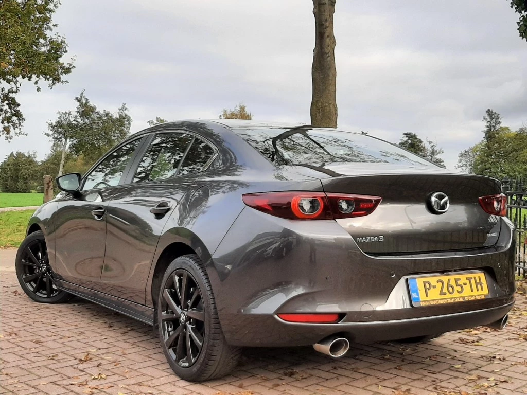 Hoofdafbeelding Mazda 3