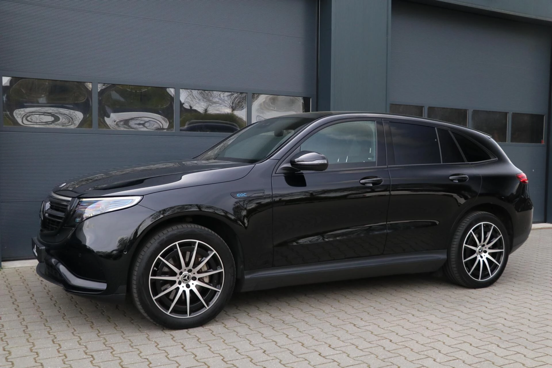 Hoofdafbeelding Mercedes-Benz EQC