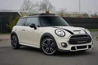 Mini 2.0 Cooper S Automaat JCW Pepper Serious Business Panoramadak|Keyless-Go|Head-up|Harman Kardon