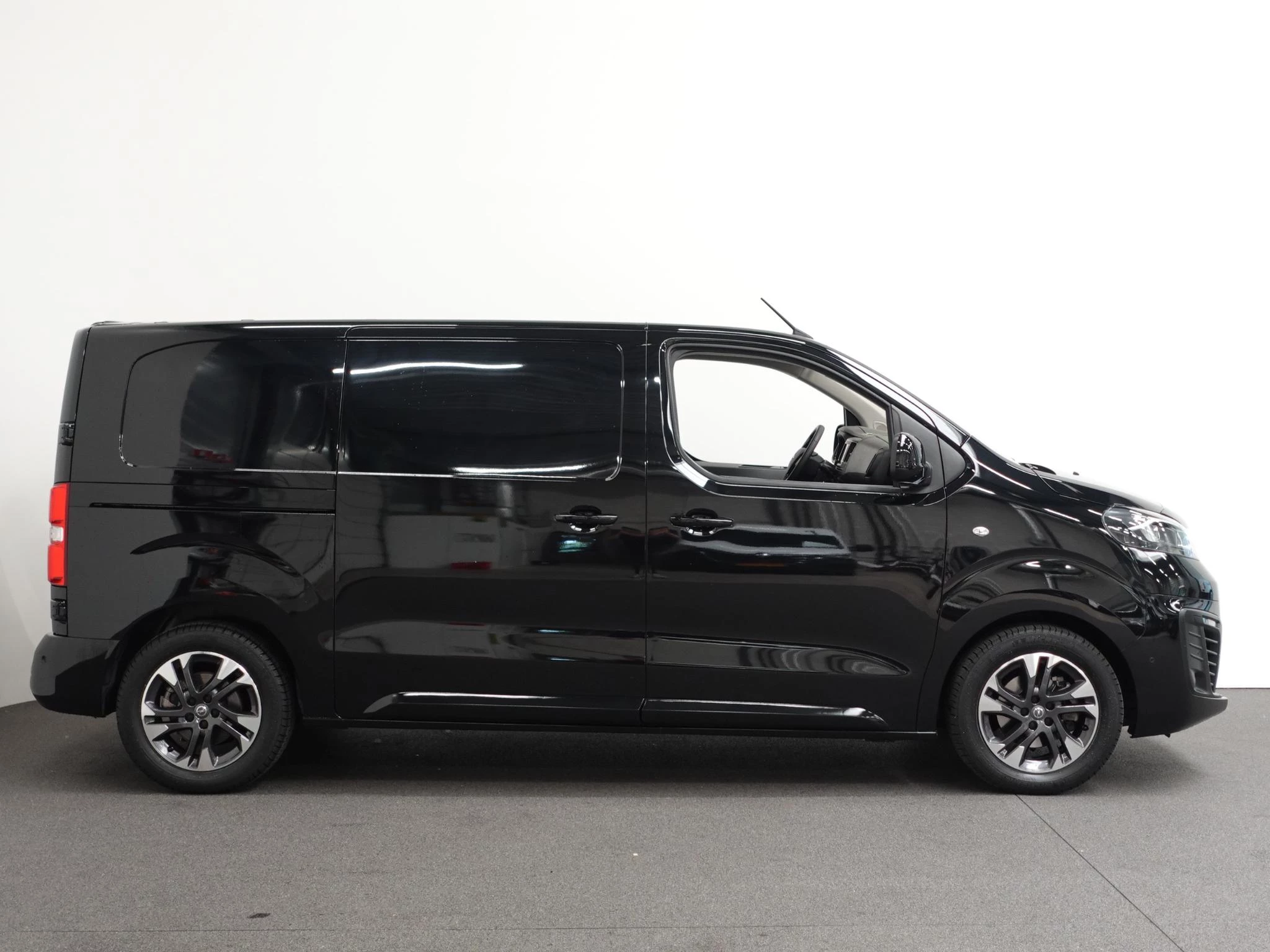 Hoofdafbeelding Opel Vivaro-e
