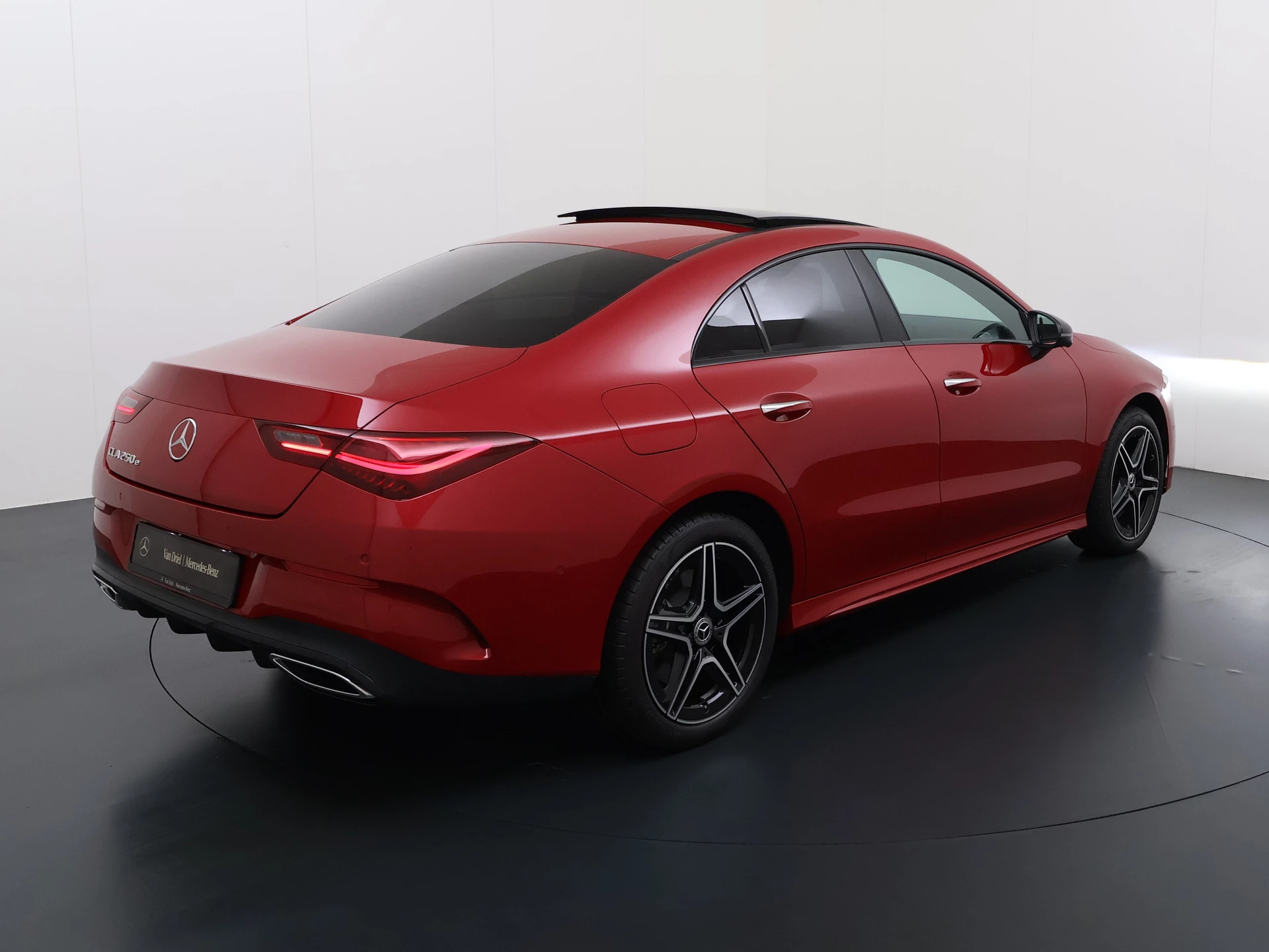 Hoofdafbeelding Mercedes-Benz CLA