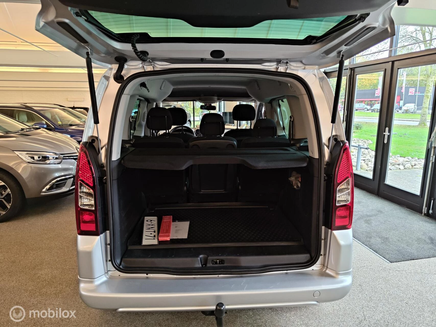 Hoofdafbeelding Peugeot Partner