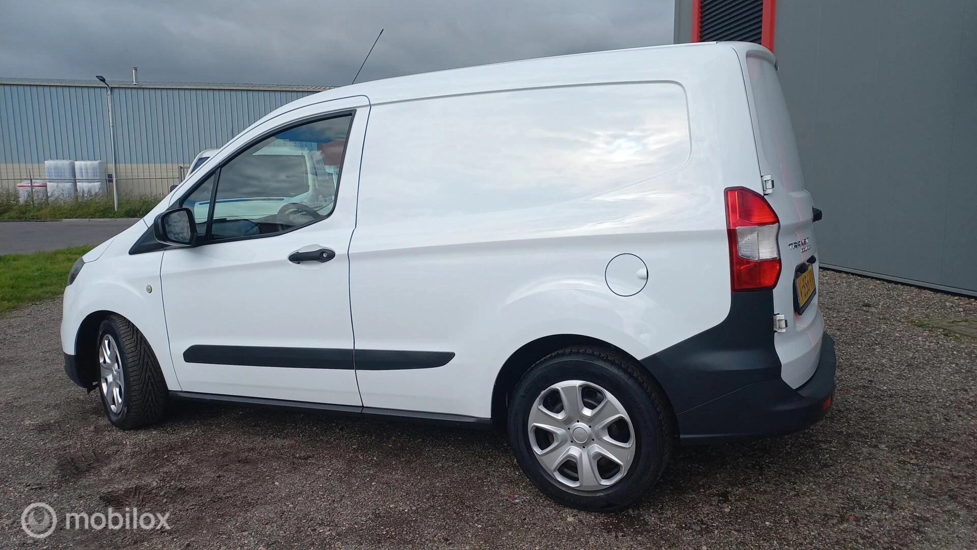 Hoofdafbeelding Ford Transit Courier