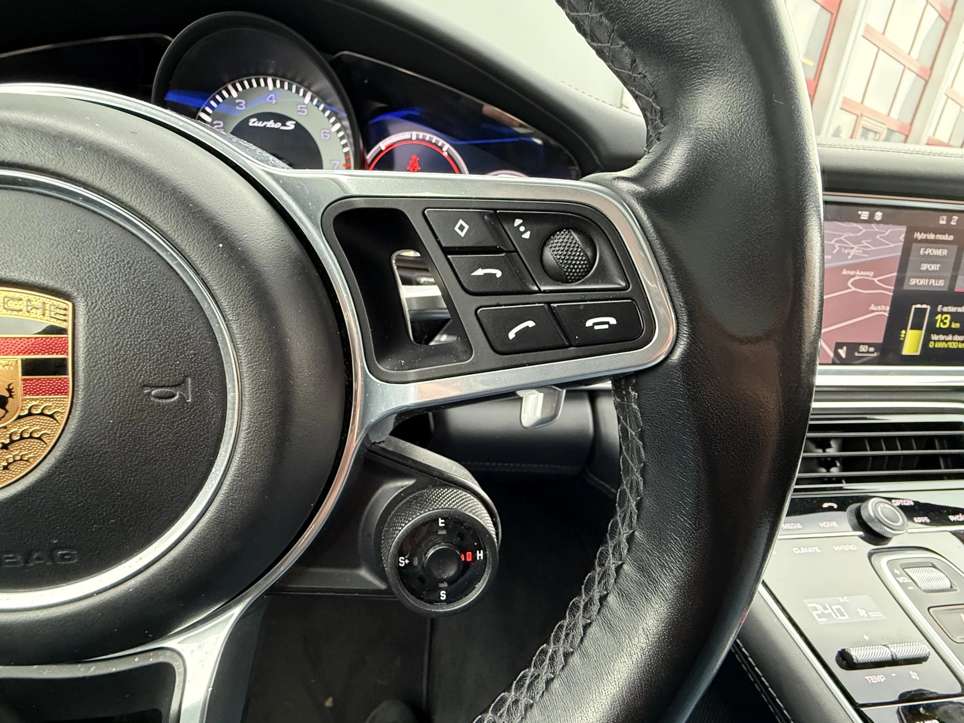 Hoofdafbeelding Porsche Panamera