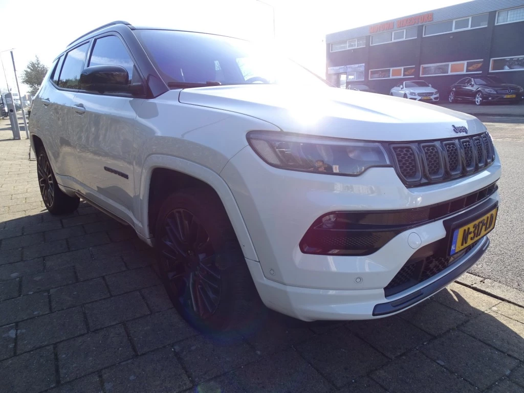 Hoofdafbeelding Jeep Compass