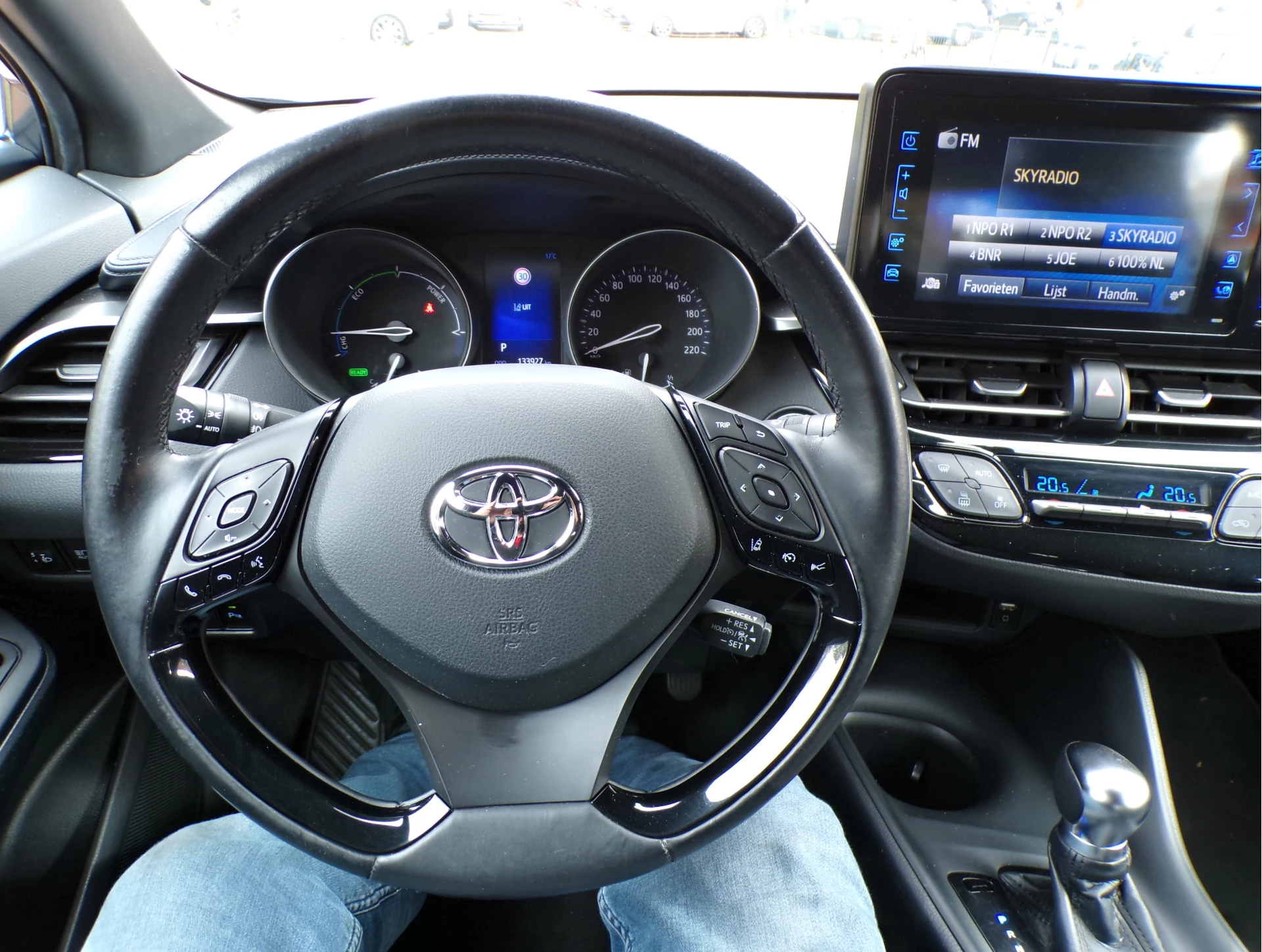 Hoofdafbeelding Toyota C-HR