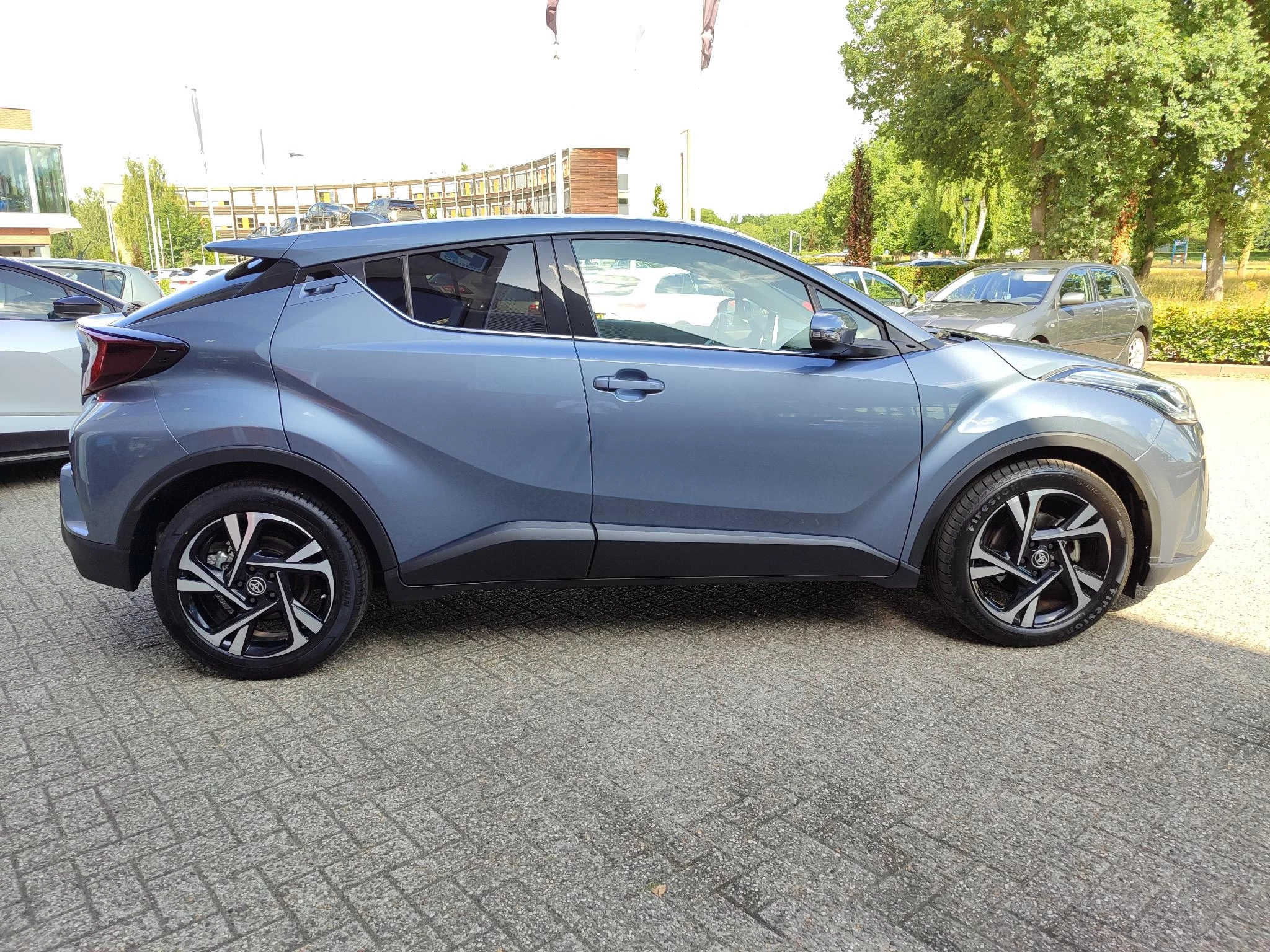 Hoofdafbeelding Toyota C-HR