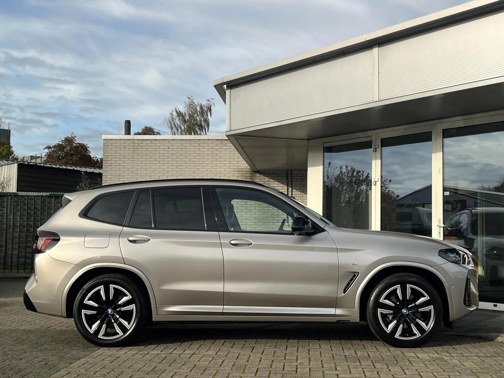 Hoofdafbeelding BMW iX3