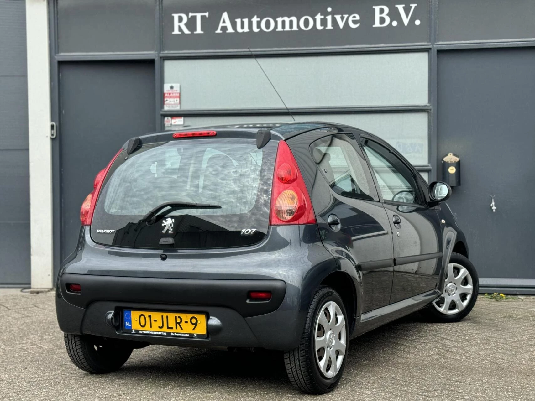 Hoofdafbeelding Peugeot 107
