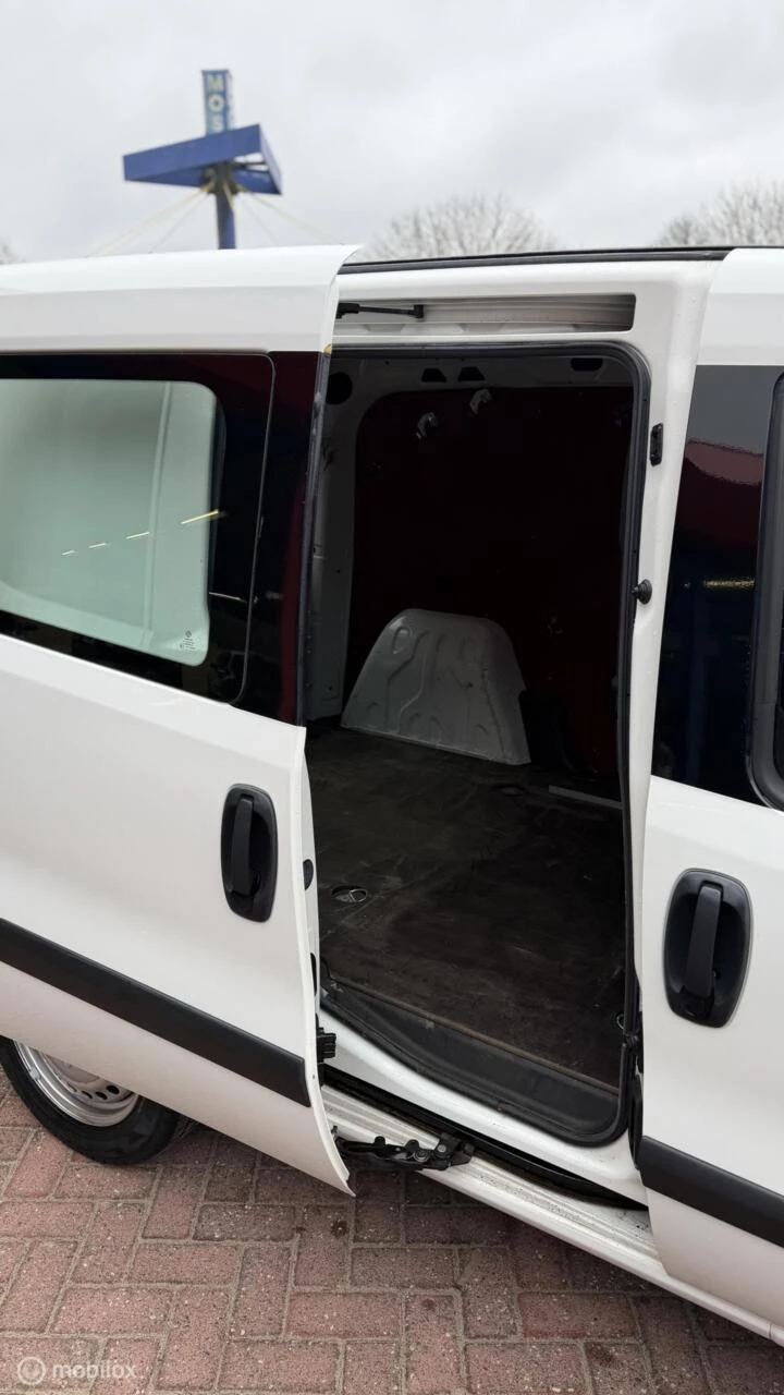 Hoofdafbeelding Opel Combo