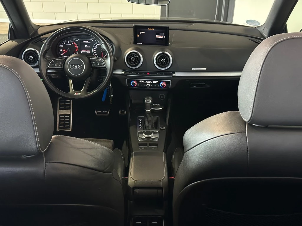 Hoofdafbeelding Audi Cabriolet