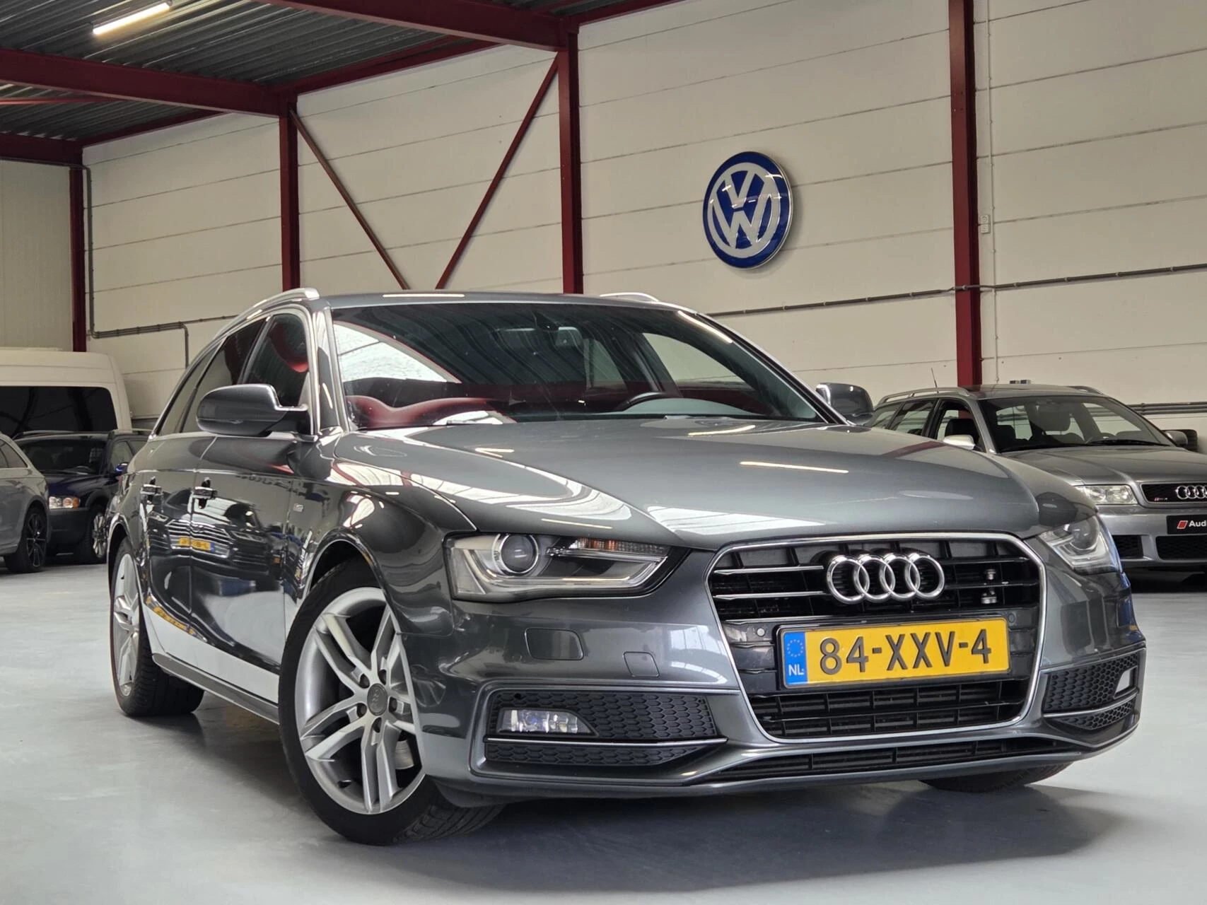 Hoofdafbeelding Audi A4