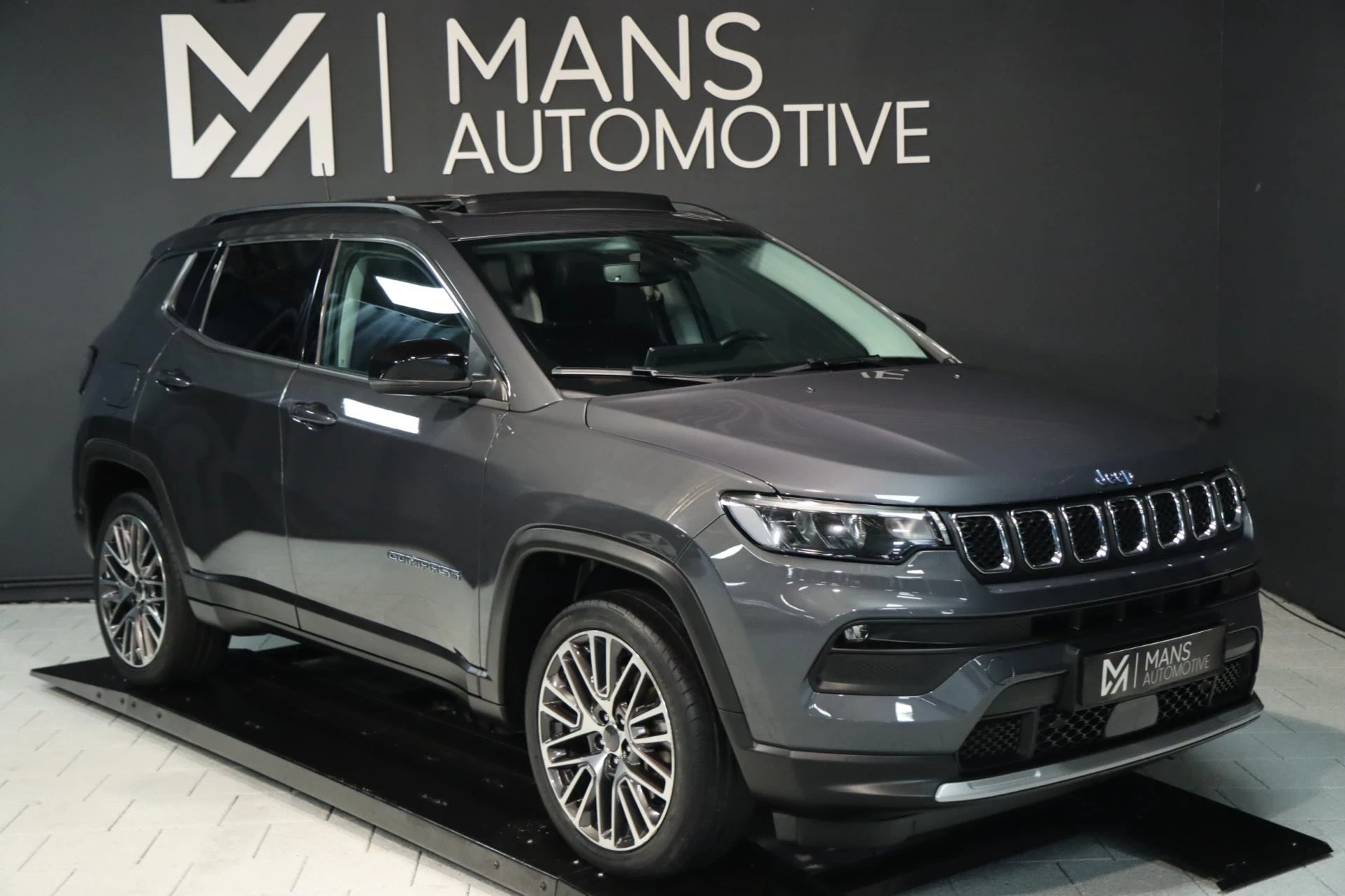 Hoofdafbeelding Jeep Compass