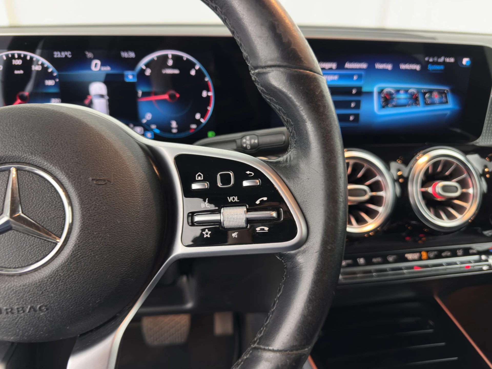Hoofdafbeelding Mercedes-Benz GLB