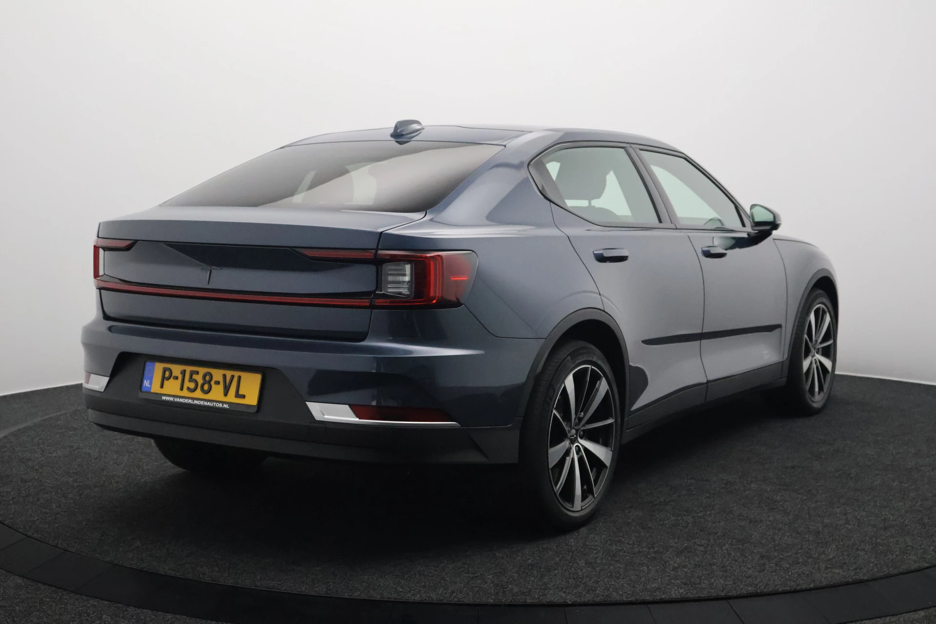 Hoofdafbeelding Polestar 2