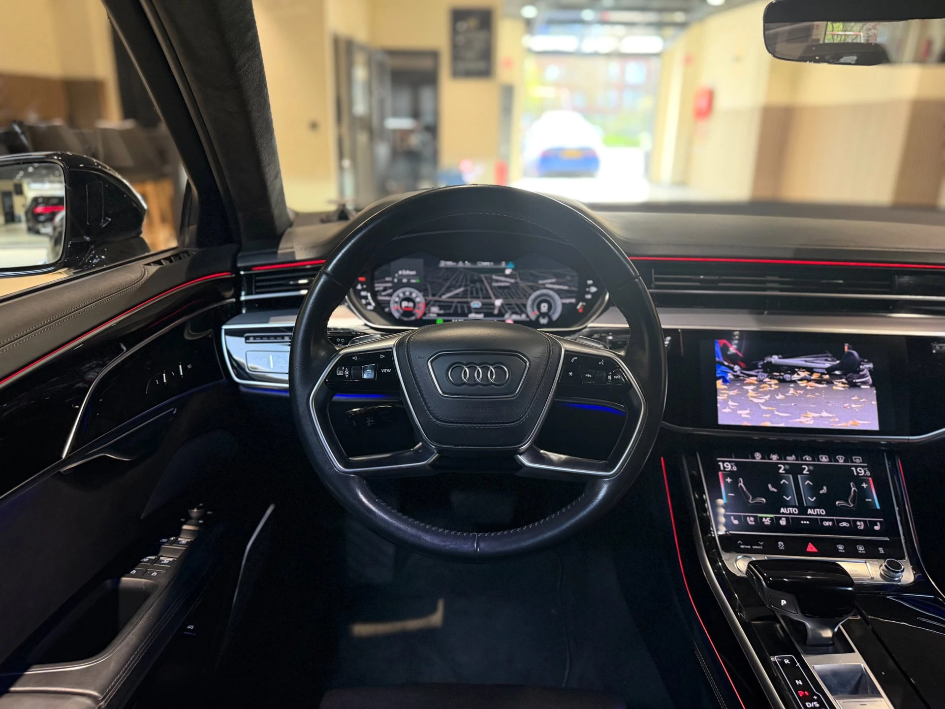 Hoofdafbeelding Audi A8