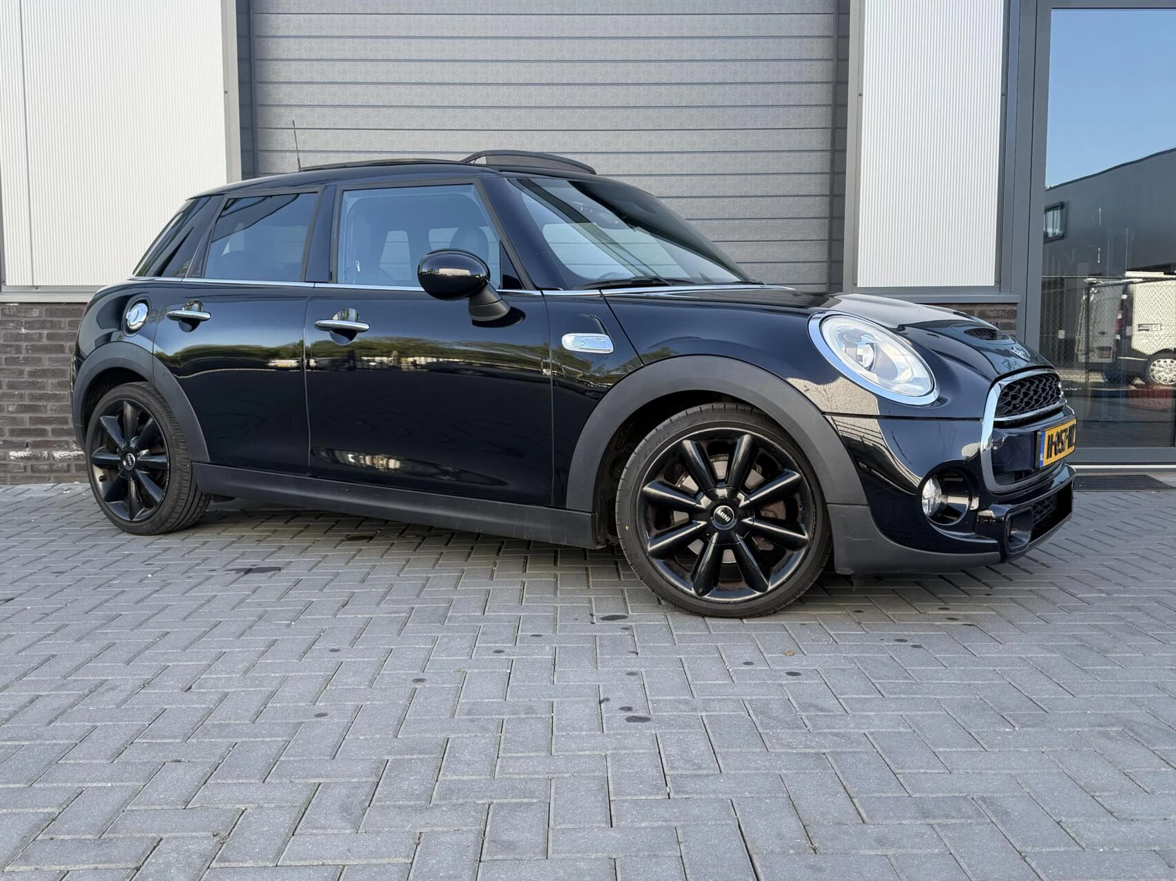 Hoofdafbeelding MINI Cooper S