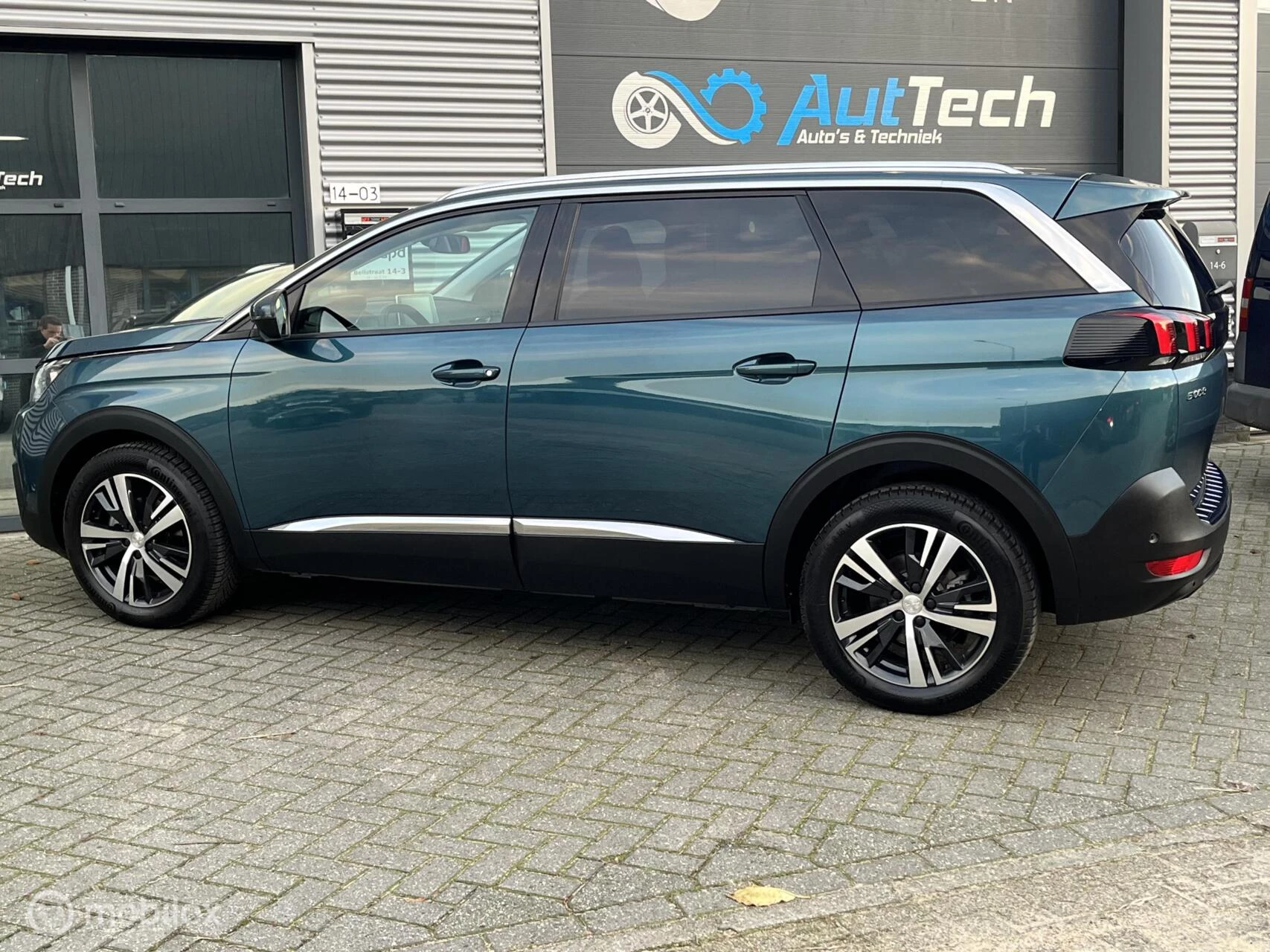 Hoofdafbeelding Peugeot 5008