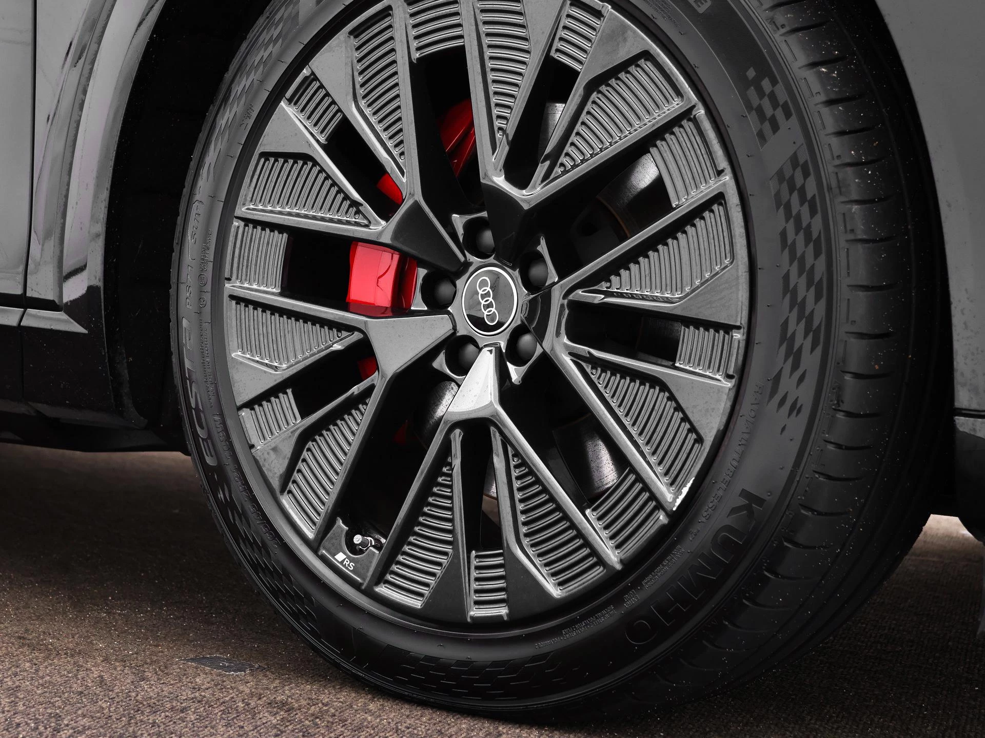 Hoofdafbeelding Audi Q8 Sportback e-tron