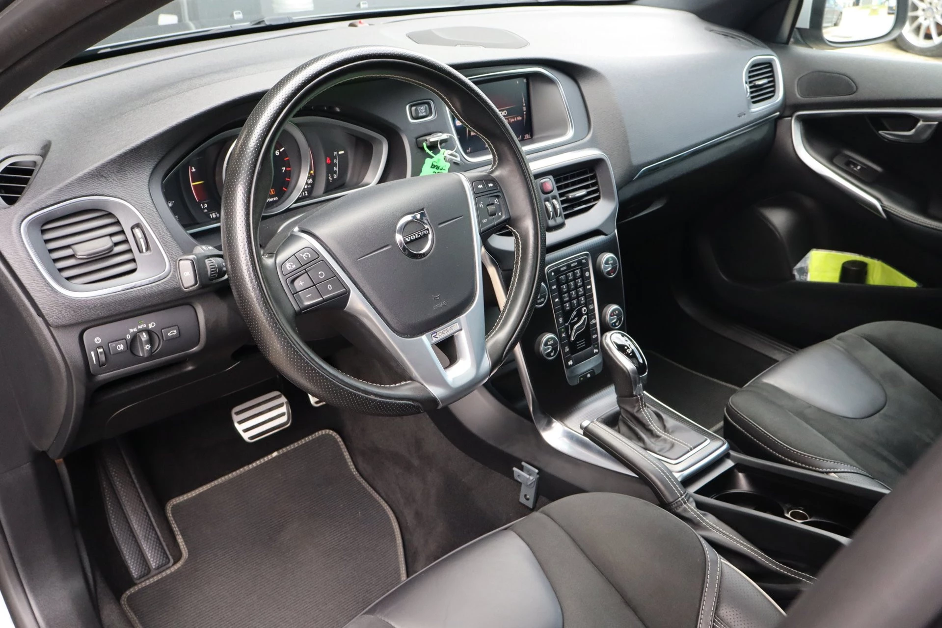 Hoofdafbeelding Volvo V40