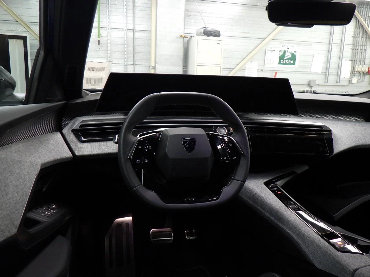 Hoofdafbeelding Peugeot e-5008