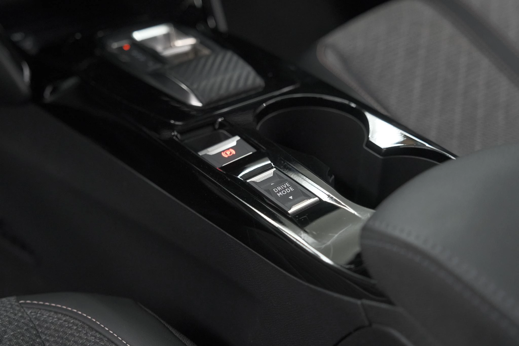 Hoofdafbeelding Peugeot e-208