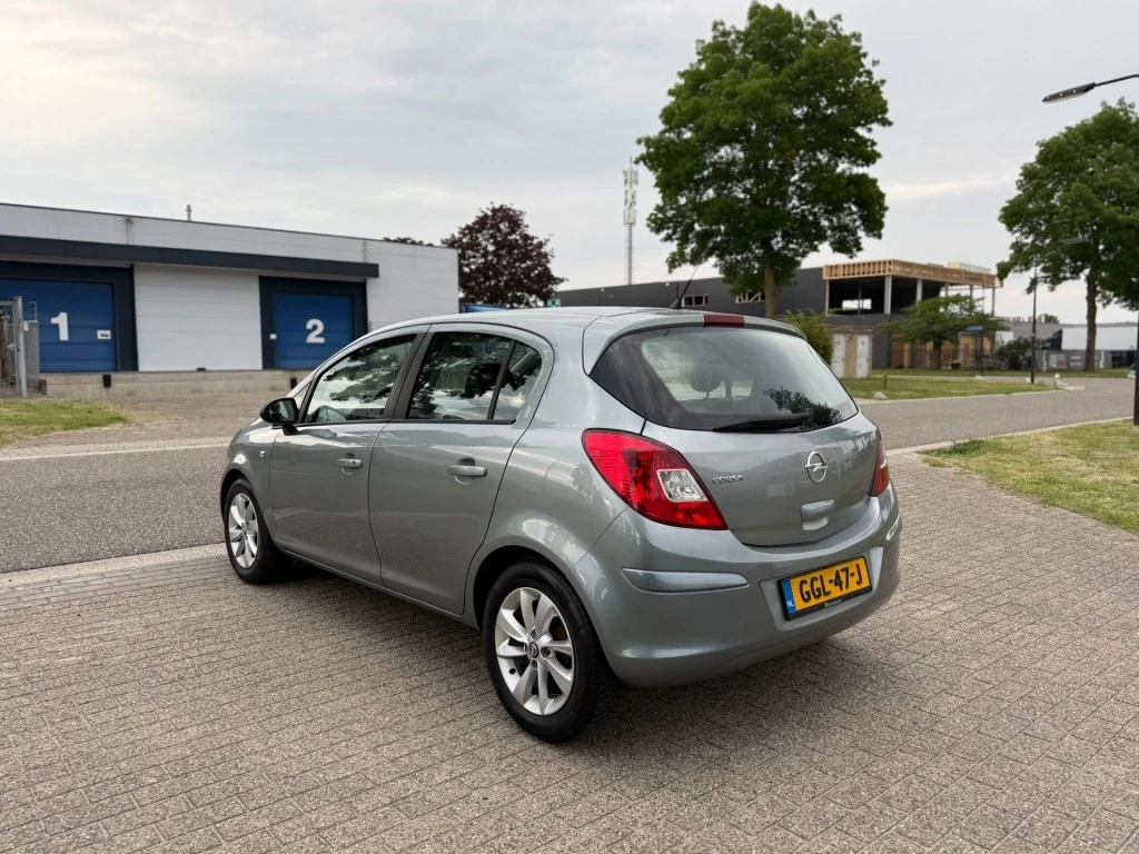 Hoofdafbeelding Opel Corsa