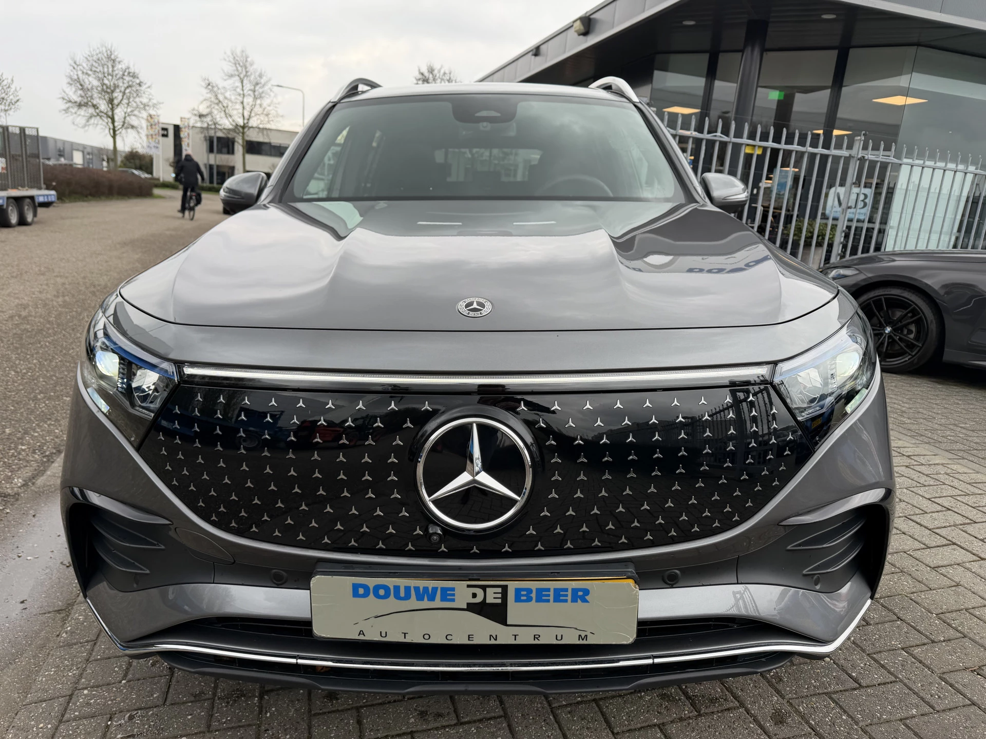 Hoofdafbeelding Mercedes-Benz EQB