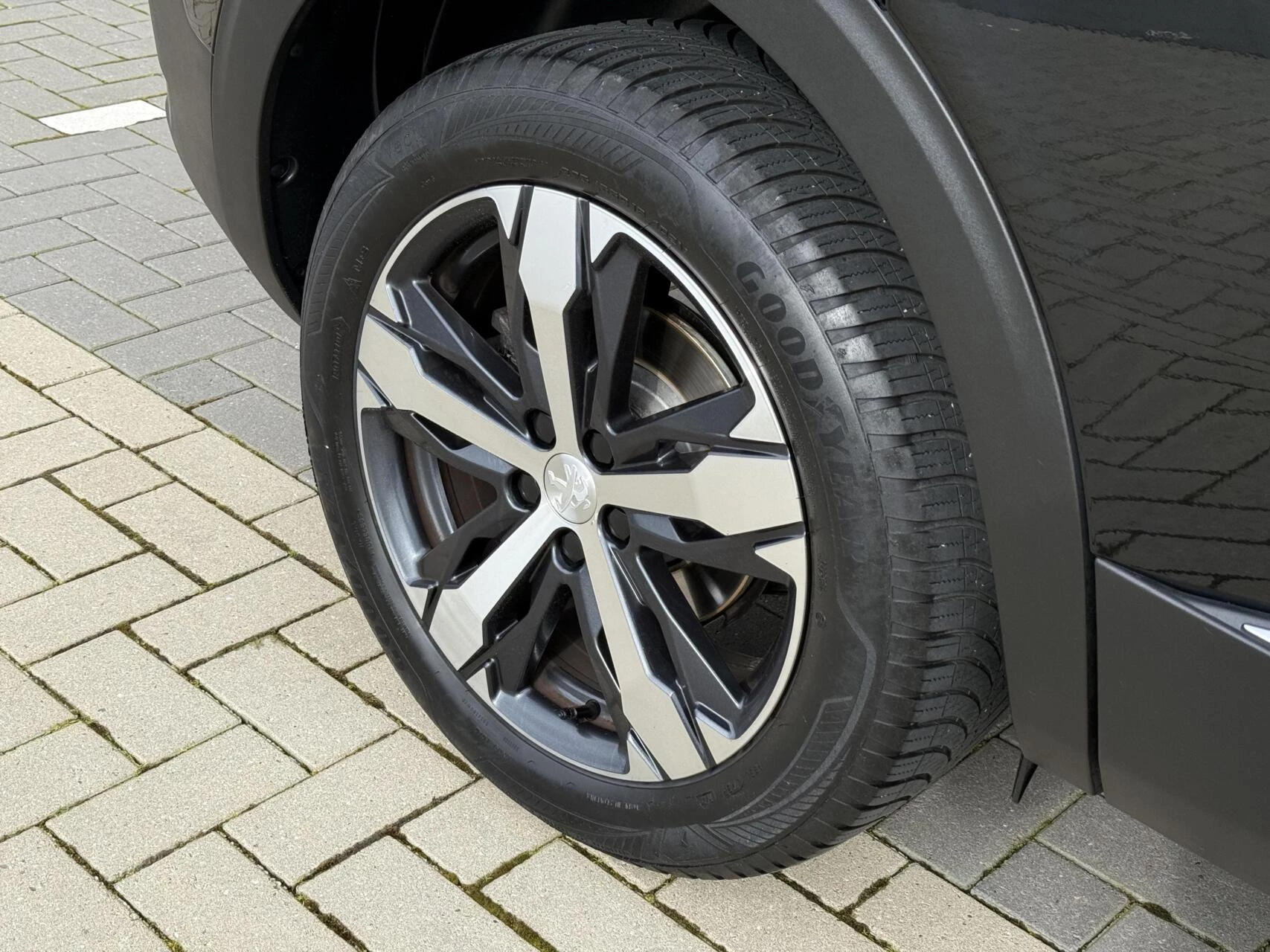 Hoofdafbeelding Peugeot 5008