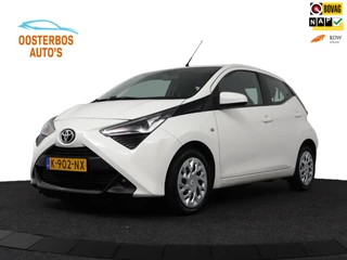 Hoofdafbeelding Toyota Aygo Toyota Aygo 1.0 VVT-i x-play - Camera/Carplay/Airco/Blue tooth