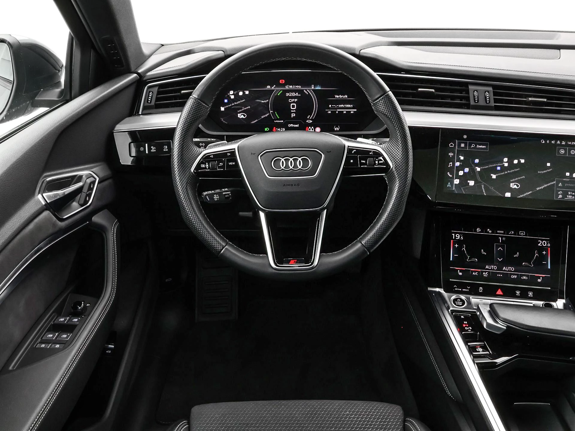 Hoofdafbeelding Audi e-tron