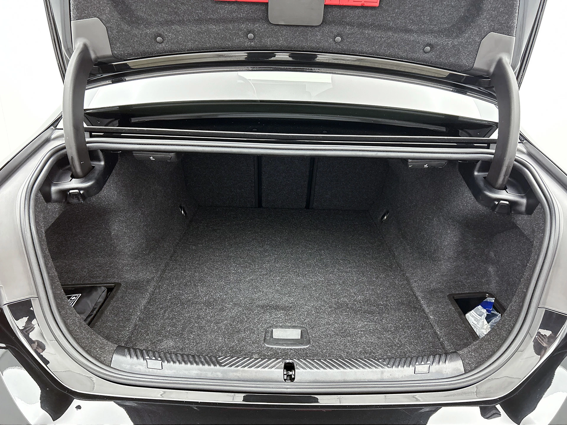 Hoofdafbeelding BMW i5